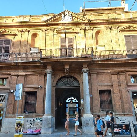 Al Palazzo Del Principe Al Massimo Palermo Exterior foto