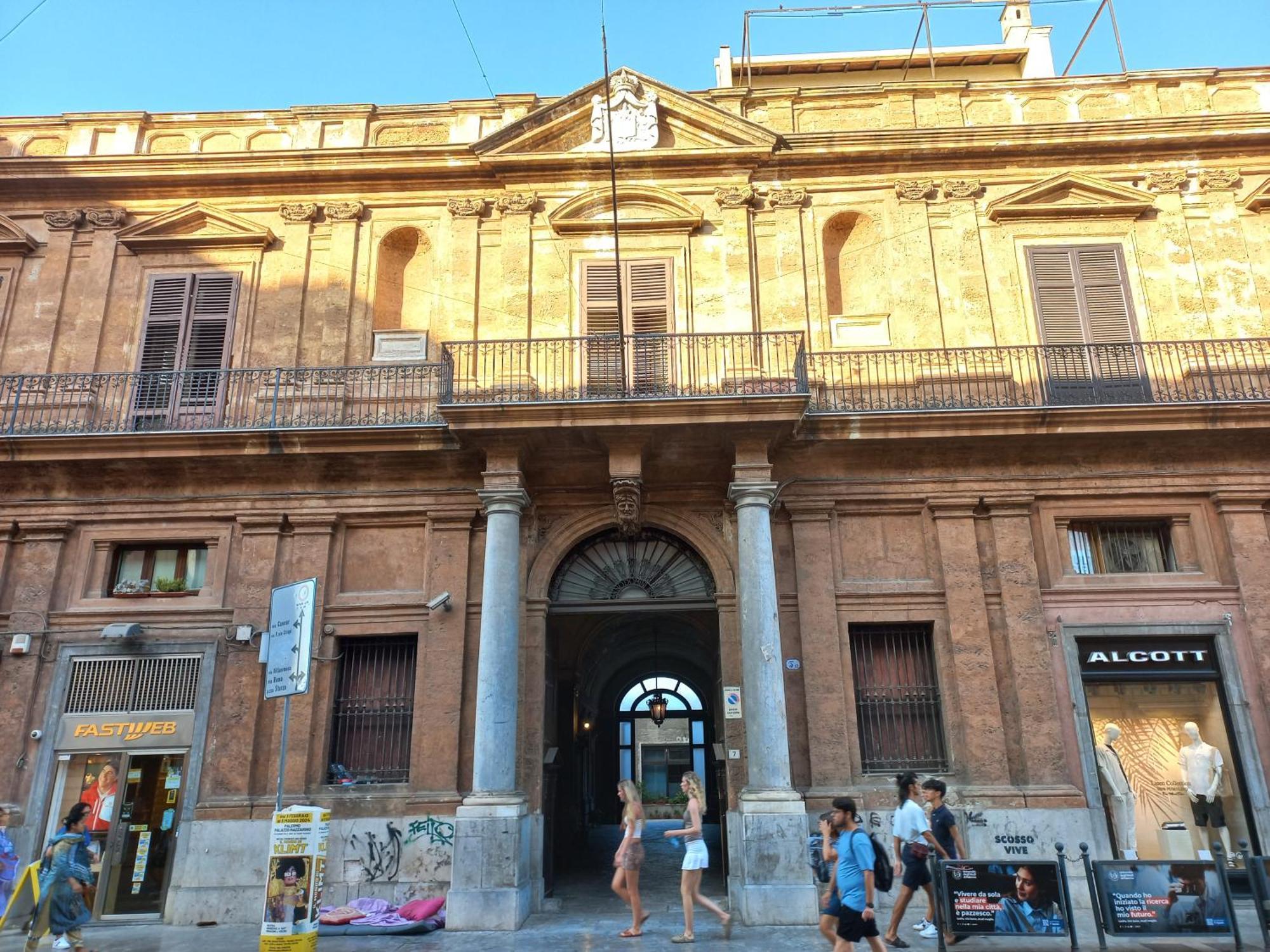 Al Palazzo Del Principe Al Massimo Palermo Exterior foto