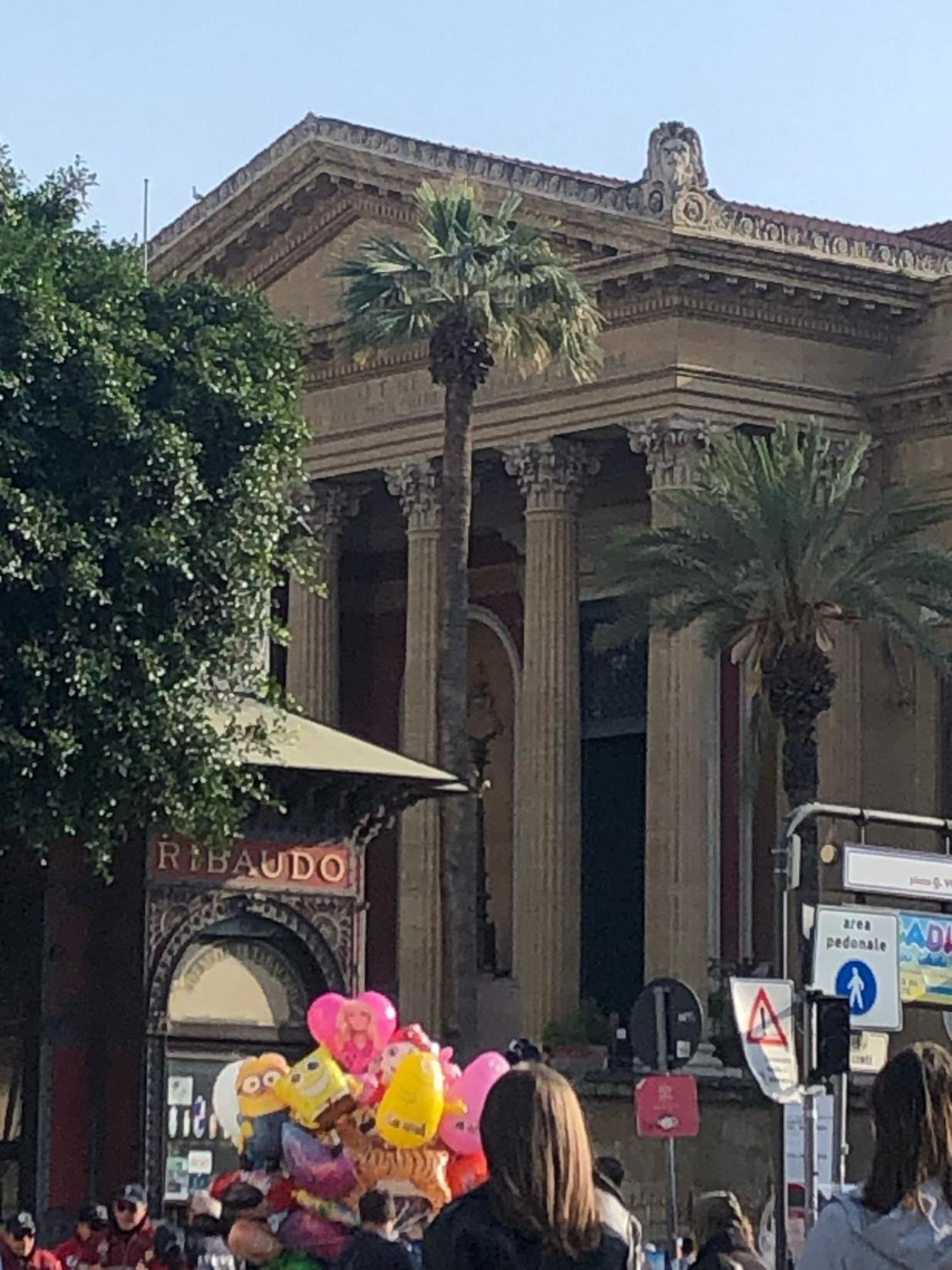 Al Palazzo Del Principe Al Massimo Palermo Exterior foto